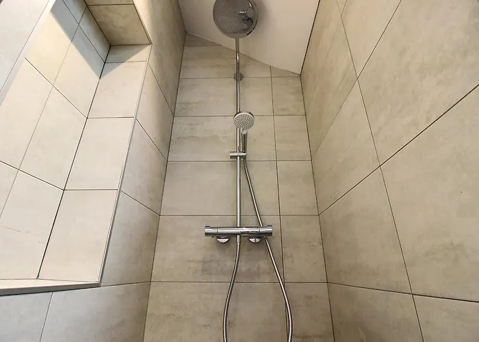 Design Hypercentre *