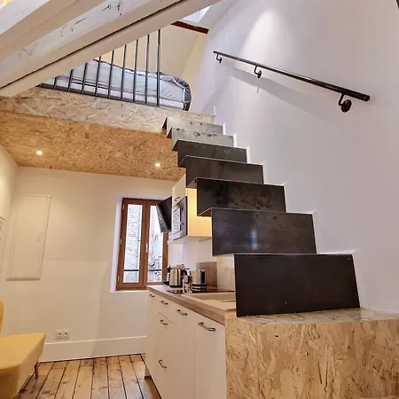 Design Hypercentre Apartment